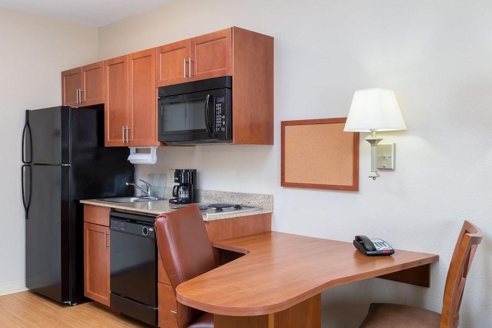 Candlewood Suites Apex Raleigh Area By Ihg Ngoại thất bức ảnh